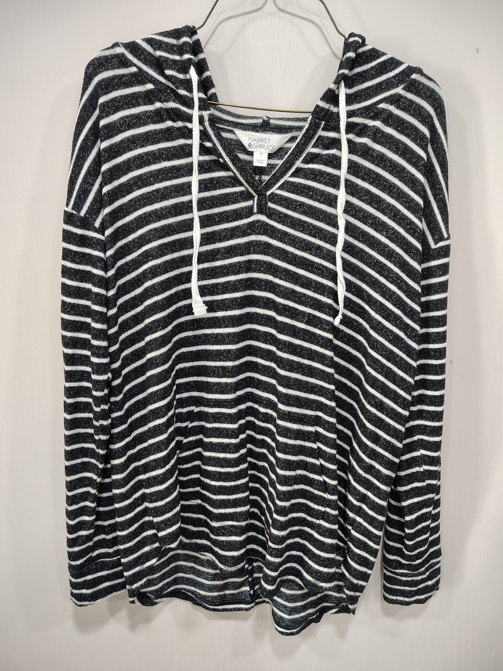 Striped Hooded Pullover Sweater - Black & White